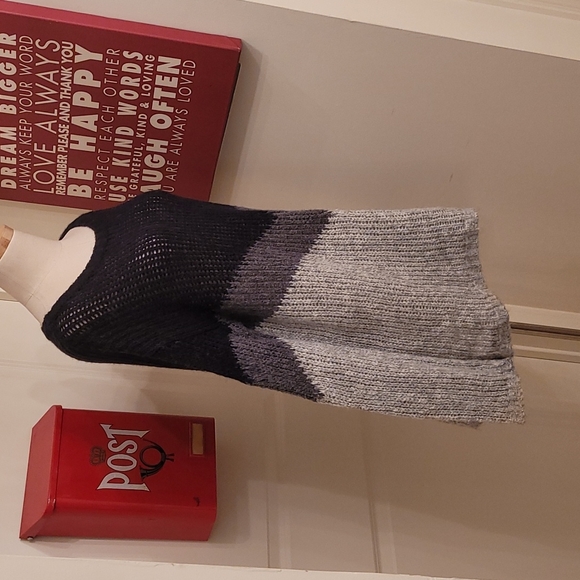 Pam&Gela Chunky Knit Sweater - Picture 9 of 9